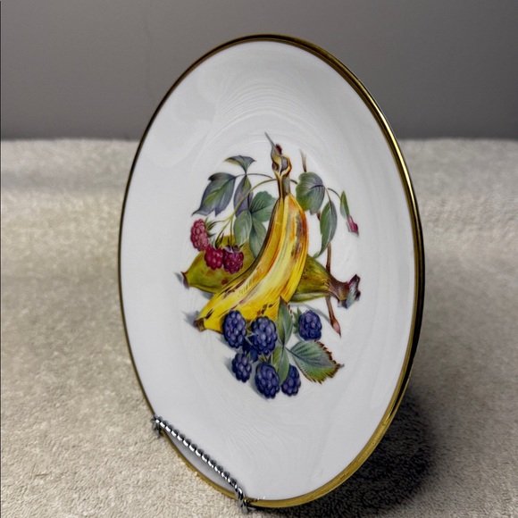 Vintage Eschenbach Bavaria Fruit Accent Plate, Gold Rim (1940s) [F] - Picture 3 of 6